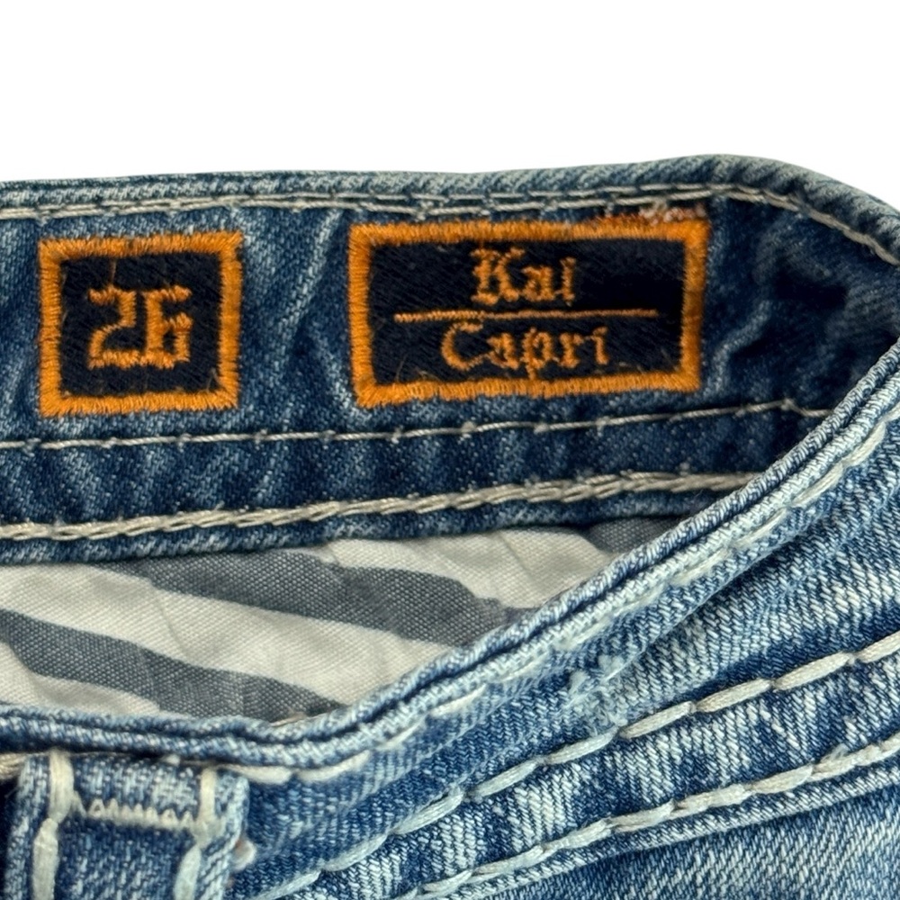 Rock Revival Kai Capri Distressed Low-Rise Rhinestone Embellished Denim Jeans 26 - Picture 13 of 16